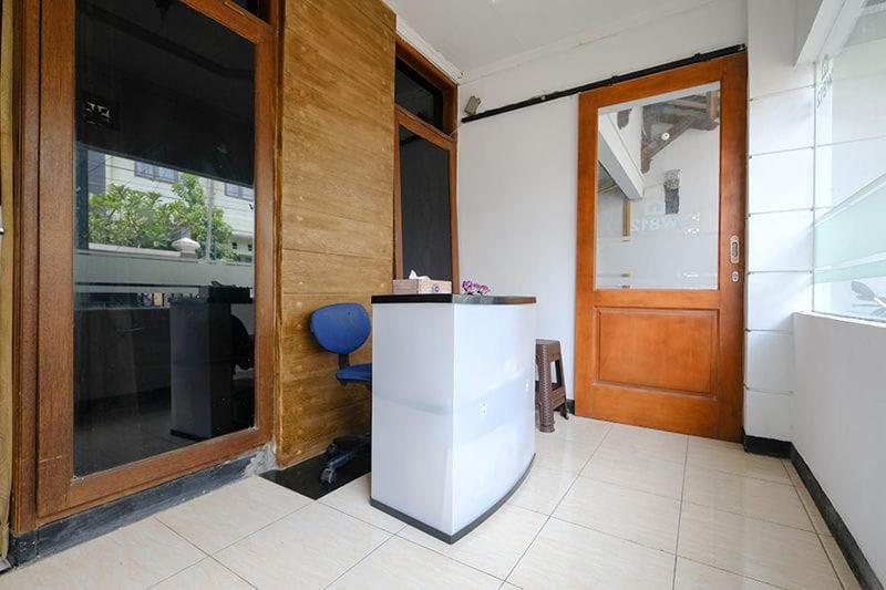 812 Khusus Putra For Male Only Homestay